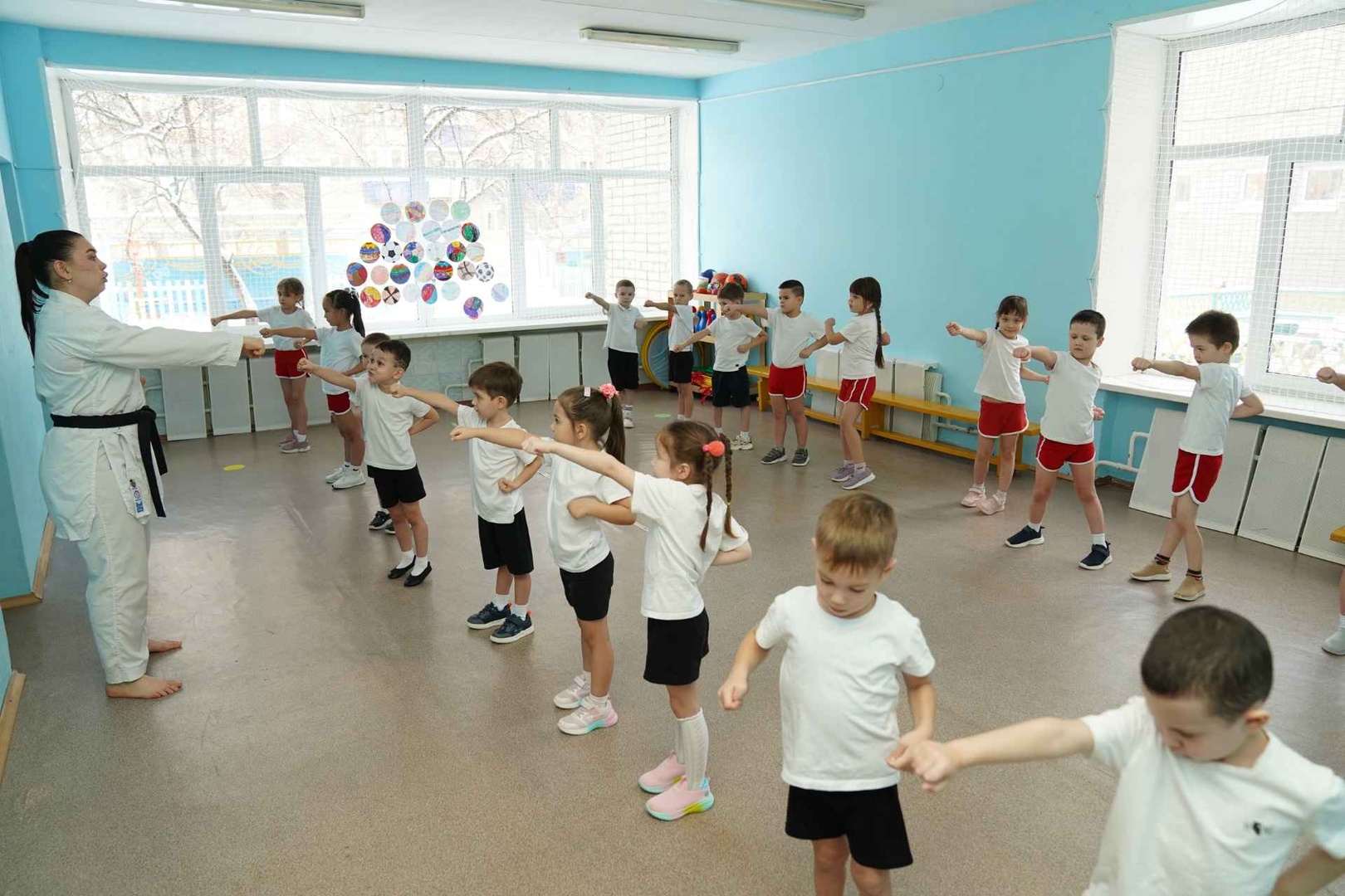 Формирование вертикальной устойчивости у детей с ДЦП (спастическая диплегия)
